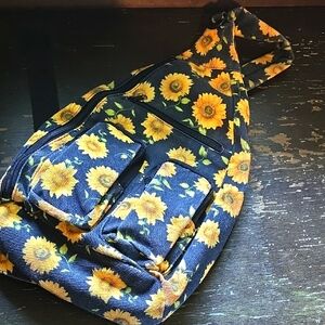 🔸️5/$25🔸️Sunflower Single Strap Small Backpack